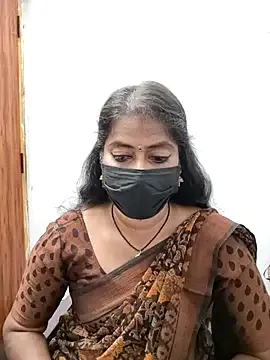 tamil_Sigappu_Roja