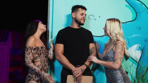Reality Kings: Lola's Tongue Teases Luxe