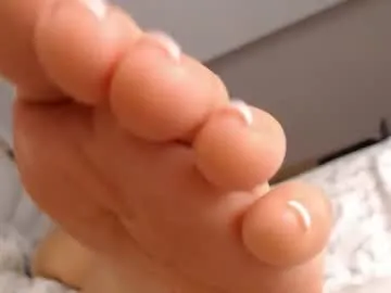 ash_nicefeet