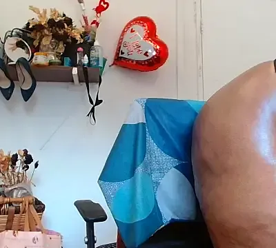 xTALLSEXYBUMx