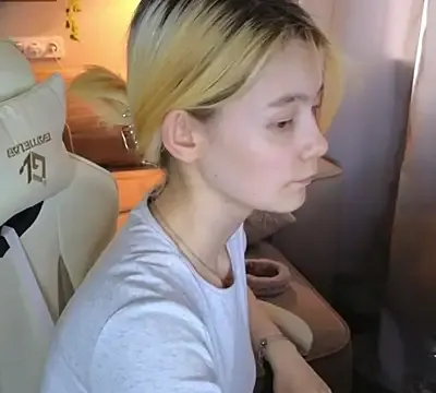 Emily_Miu