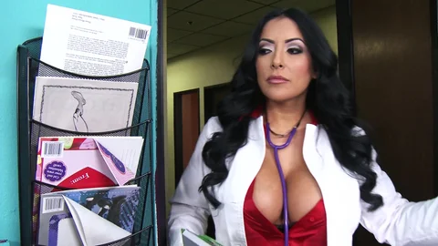 Doctor Adventures: Pussy-Eating Doctor's Delight