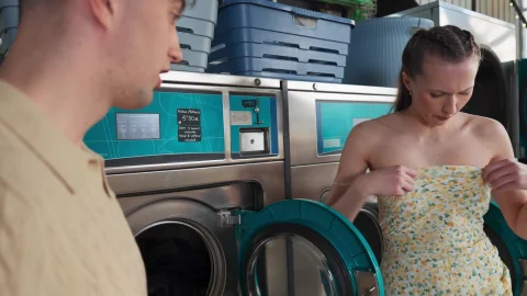 Reality Kings: Stacy's juicy blowjob in the laundromat