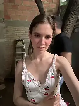 kevin_hotgirls