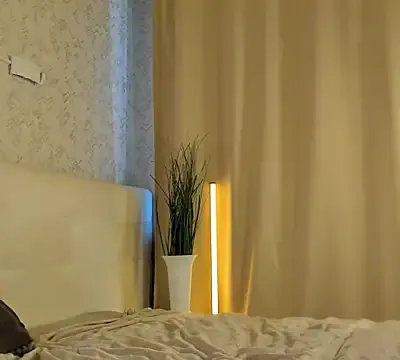 Nicole_Charm
