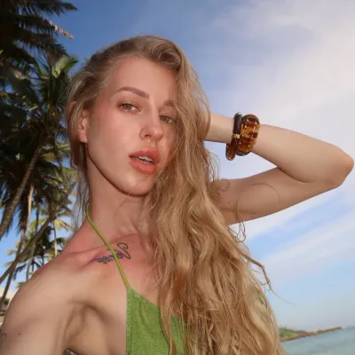 kira_mia