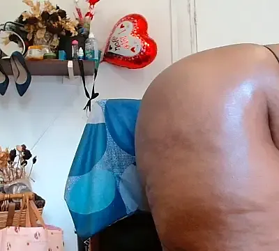 xTALLSEXYBUMx