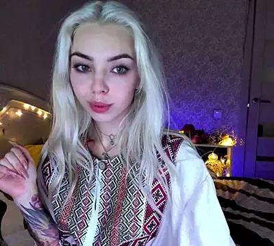 LillyMoure_