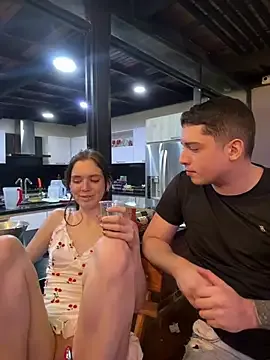 kevin_hotgirls
