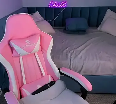 Tessa_Sunn