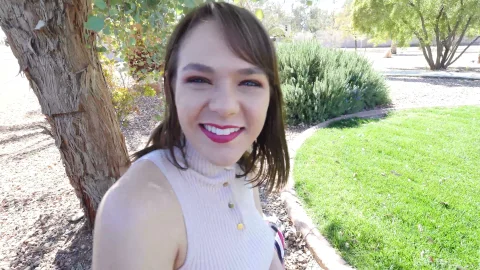 miles long: Cum on Luna's Pretty Face