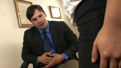 Boss claims his dedicated worker’s pussy