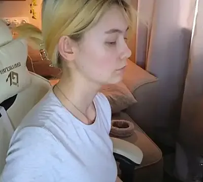 Emily_Miu