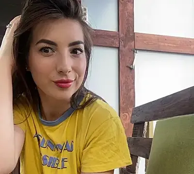 Fiery_Brunette_