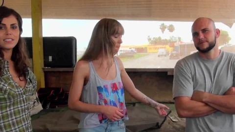 Money Talks: Stealthy Pusssy Rubs on Camera