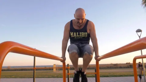 spanish amateur movies: Muscle Beach's Geriatric Whore