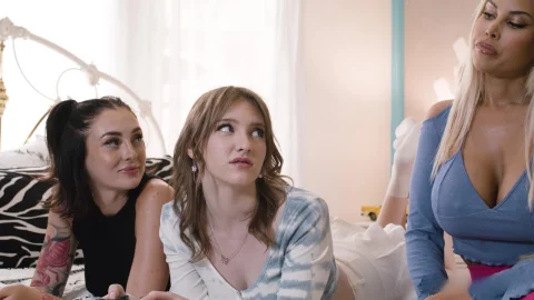 Mommy's Girl: Gaming Girls Unleash Their Lust
