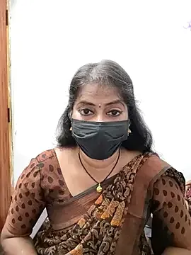 tamil_Sigappu_Roja