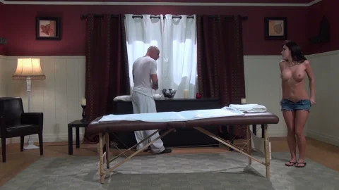 penthouse: MILF Seeks Massive Orgasms