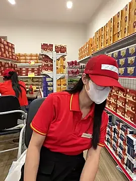 Sneaky_Cumshoot