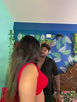 V-Hot-Sweti