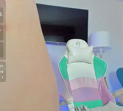 Nicole_De_Lux
