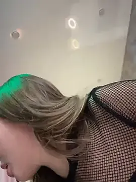 Alina_Vibe_Me