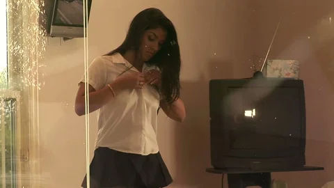 digital sin: Shaved Puss & Toned Thighs of Leah