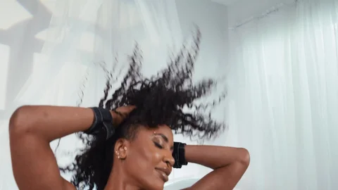 Brazzers: Collaring Her Heart