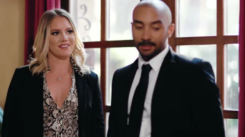 Modern-Day Sins: RayVenesse Shows Oliver the Ropes