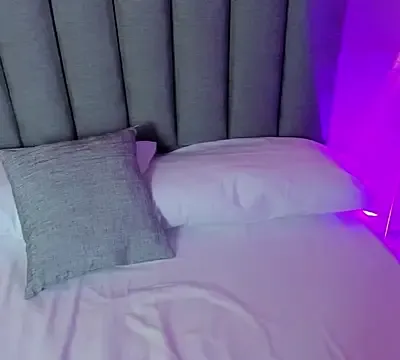 emma_noir_