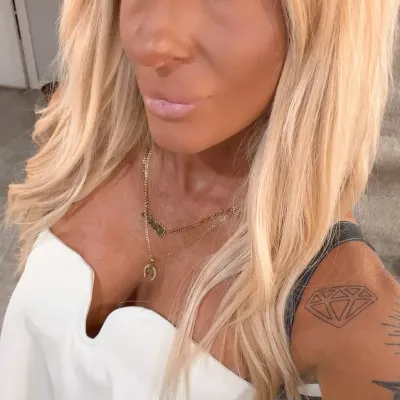 blondiluvsanal