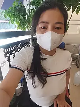 lyna_bl
