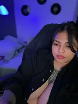 miacanela_xo