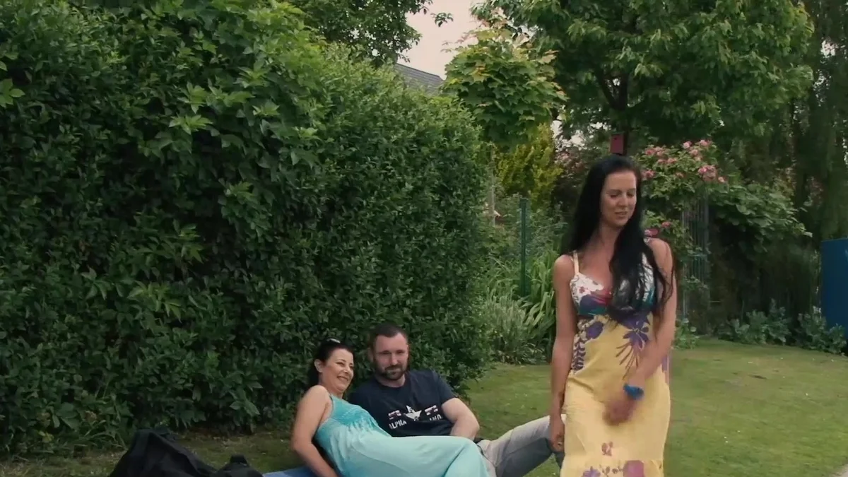 background forHitzefrei