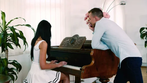 video art holland: Piano Lessons Turned Dirty