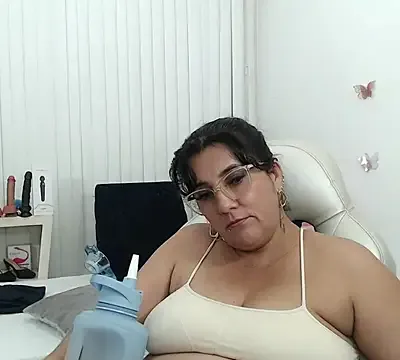 mom_hot__