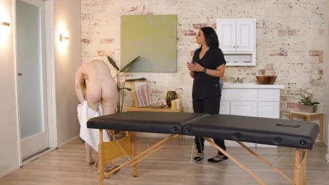 All Girl Massage: A Warm Welcome from Sheena