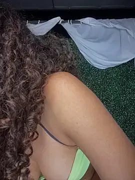 CurlyOopsieXXX
