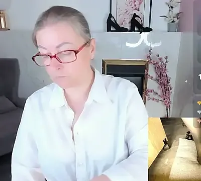Alexandra_Kind