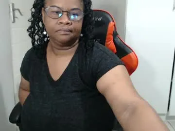 bigtitshornygirlxxx
