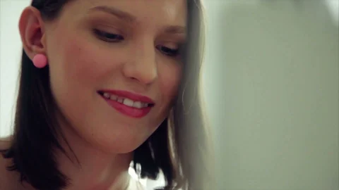 paradise film: Fingering for His Entertainment