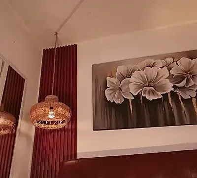 Hilaryebony_