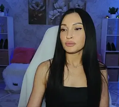 NikoleMills