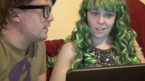 dusk films: A Dude to Please Ratchet Sara