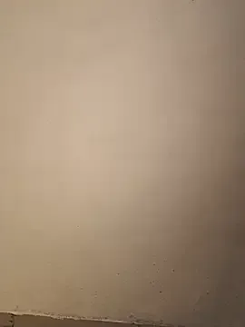 DIRTYSECRET_QUEEN_07