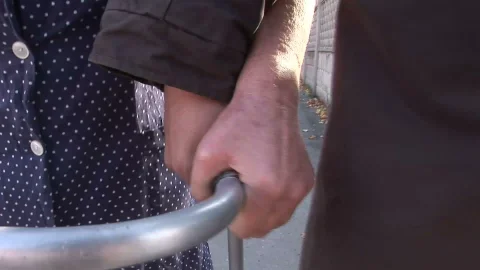 Thick rod stretches elderly snatch to its absolute limit