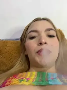 Valeria_Lun