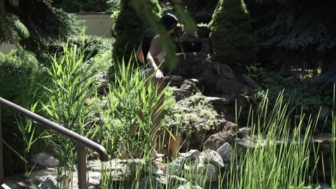 21 Foot Art: Naked And Wild In The Great Outdoors