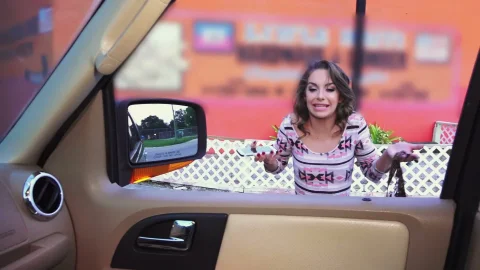 Mofos: Naughty Kimmy Granger's Car Trouble Solved